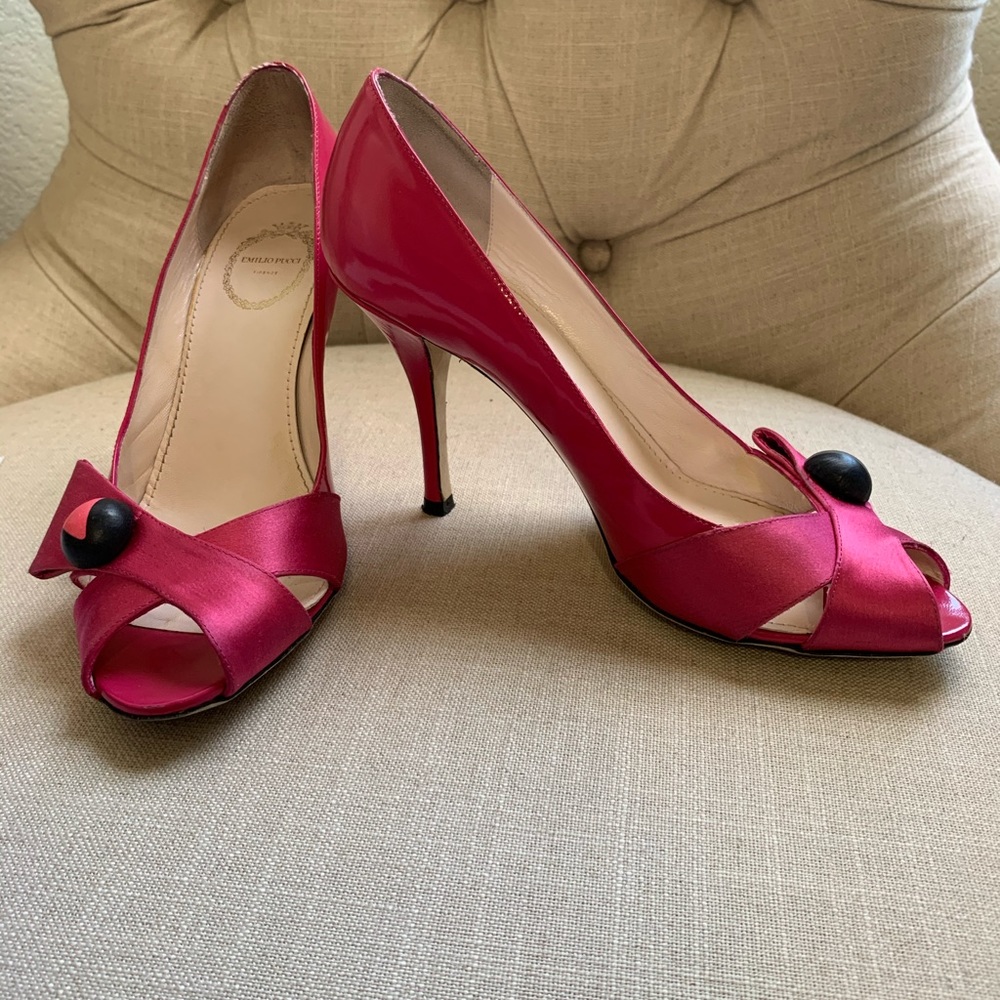 Emilio Pucci pink pumps